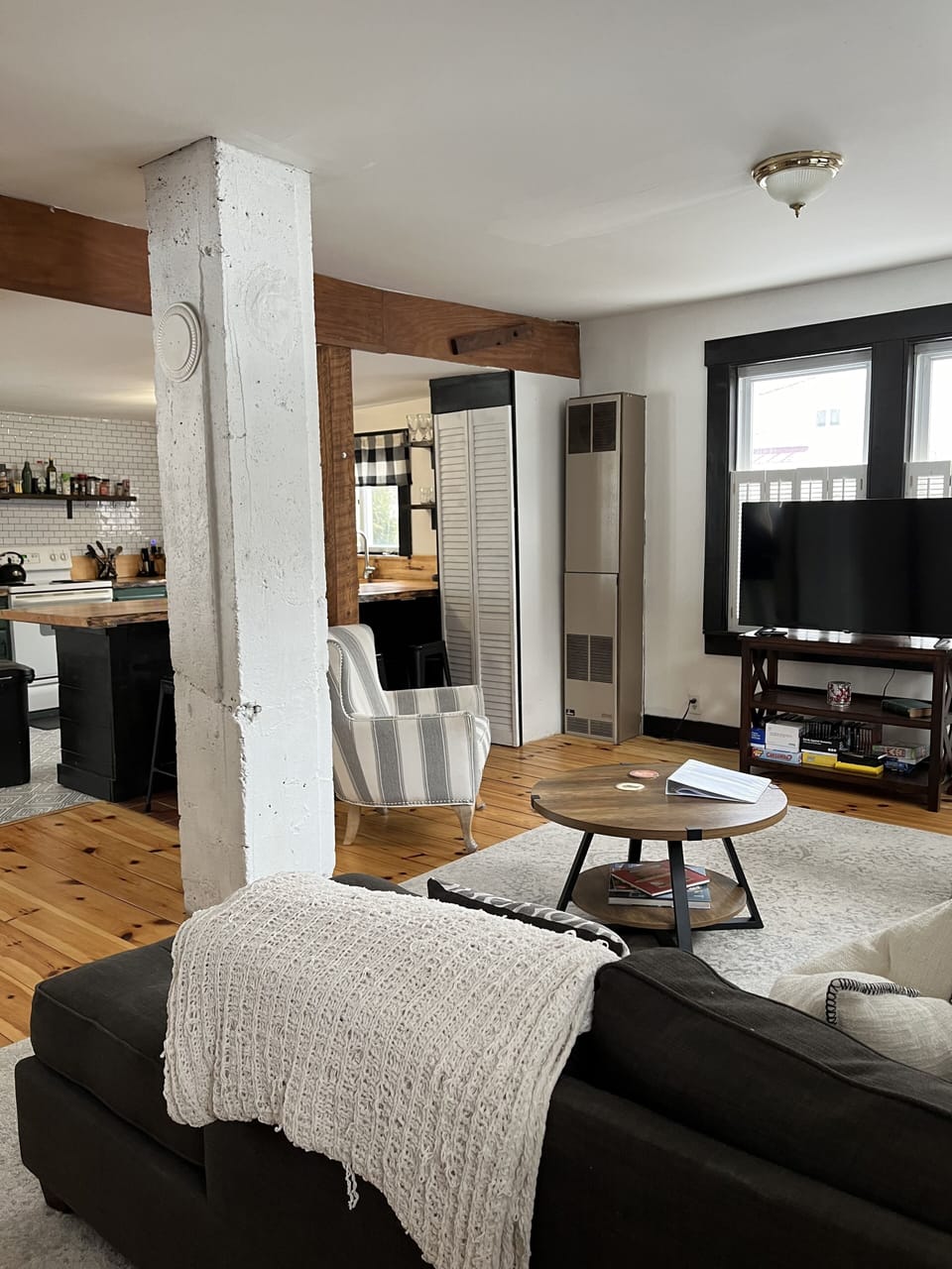 Plenty of room for everyone to be together. 