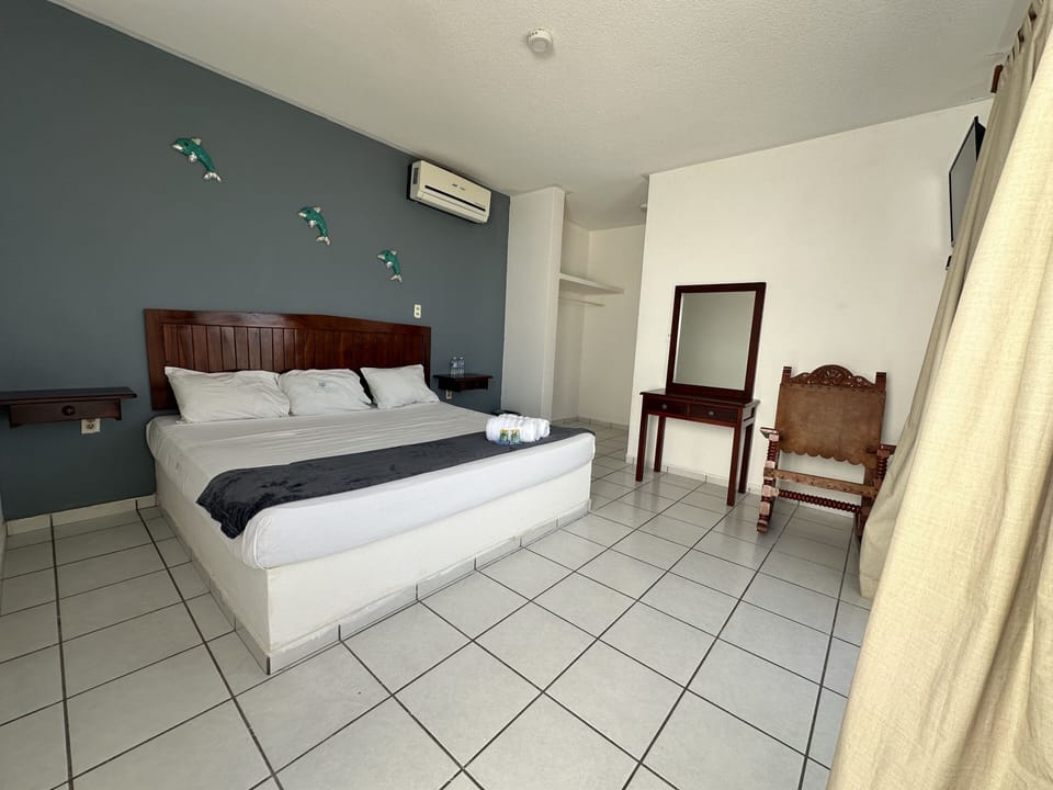 Panoramic Room, 1 King Bed, Beach View | 1 bedroom, free WiFi, bed sheets