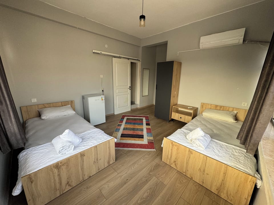 Comfort Twin Room | Premium bedding, individually decorated, individually furnished, desk