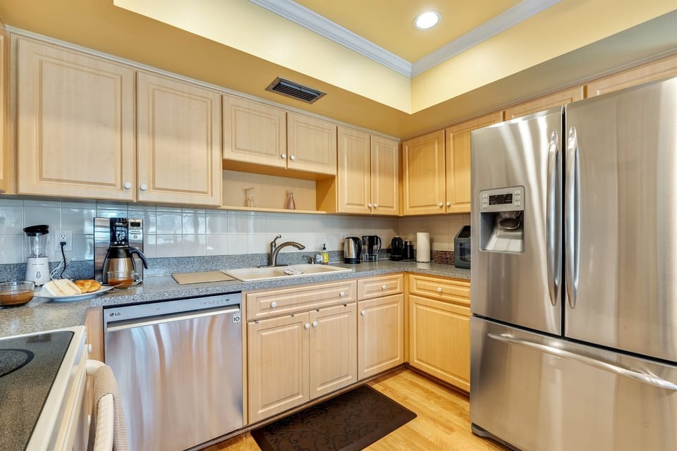 Adorned with modern elegance, our kitchen is a haven for both seasoned chefs and aspiring cooks alike.