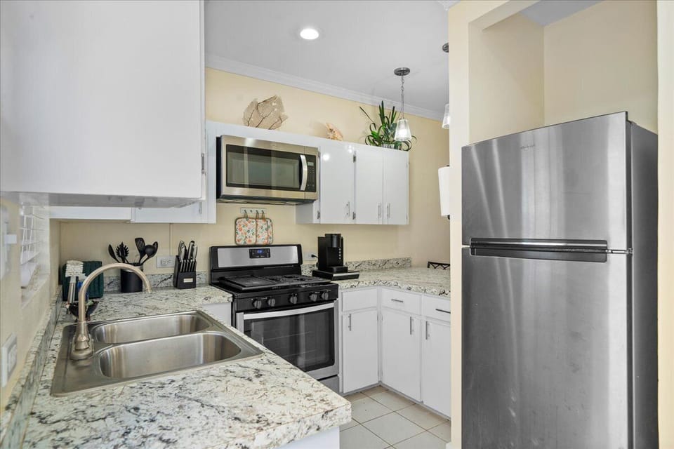Fully Stocked Kitchen