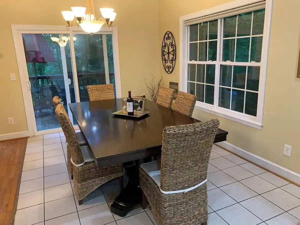 Dine at the dining table for 6 or al fresco on the deck at the table for 4.