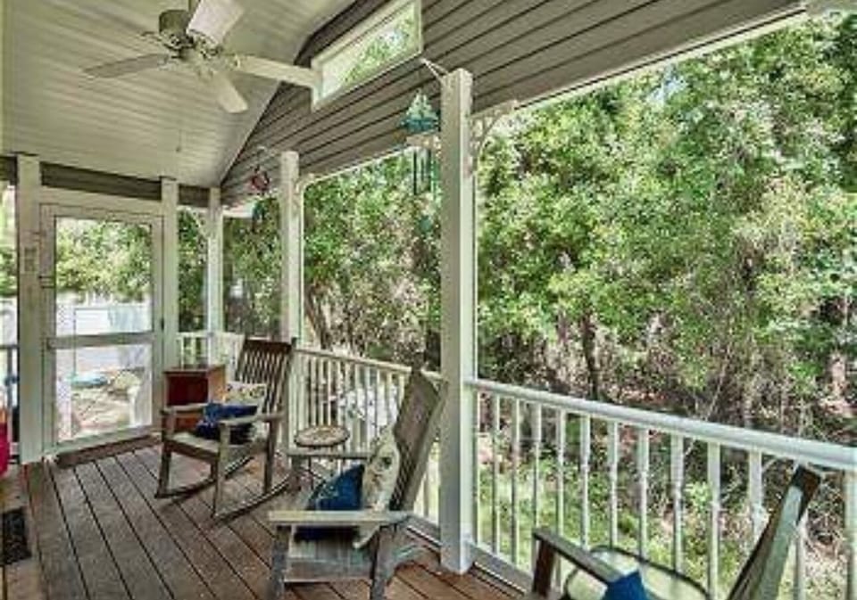 Back screened-in porch