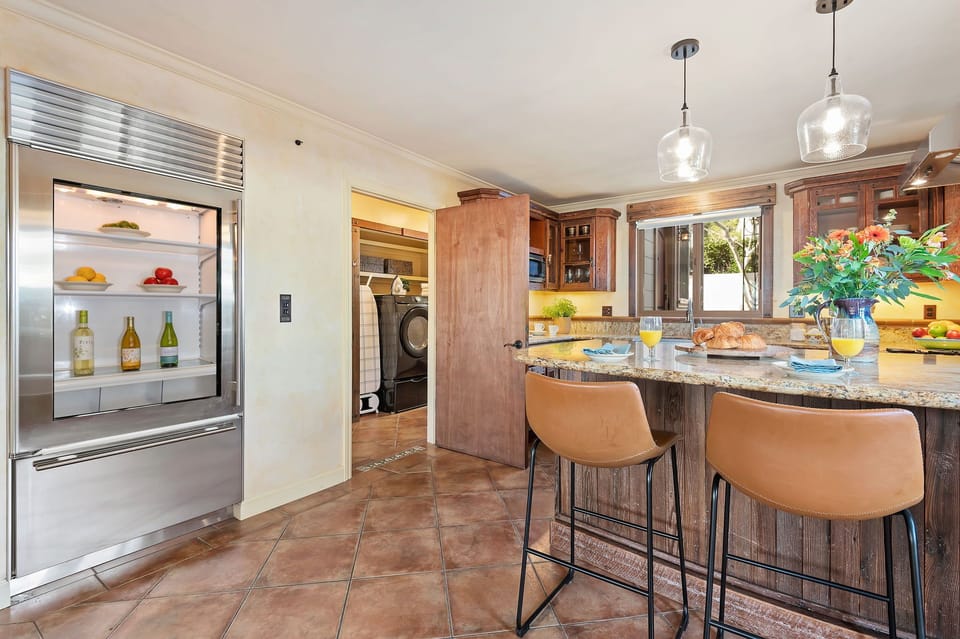 Sub-Zero fridge and laundry room access