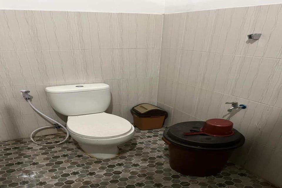 Basic Double Room | Bathroom | Shower, soap