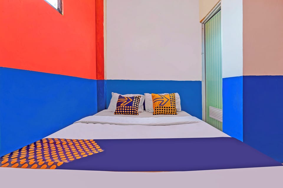Economy Double Room | Bed sheets