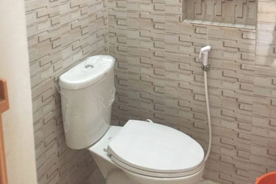 Standard Double Room | Bathroom | Shower, towels, soap