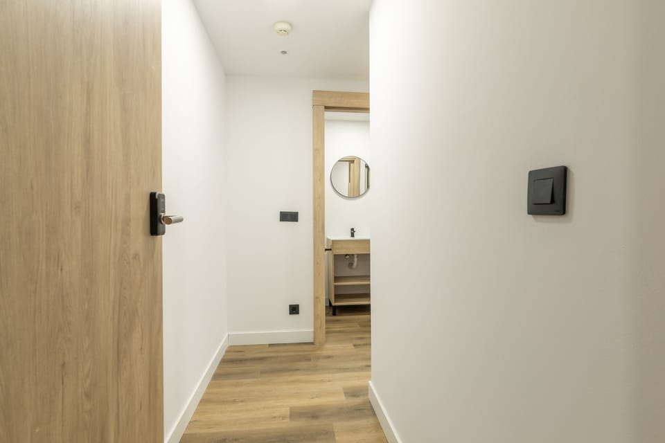 Single Room | Free WiFi