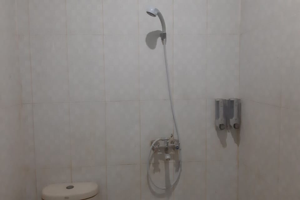 Standard Double Room | Bathroom | Shower, soap