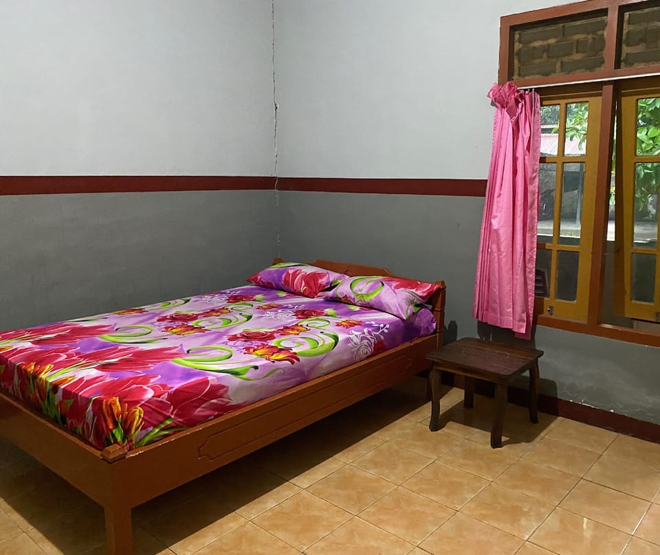 Deluxe Double Room | Desk, WiFi (free), bed sheets