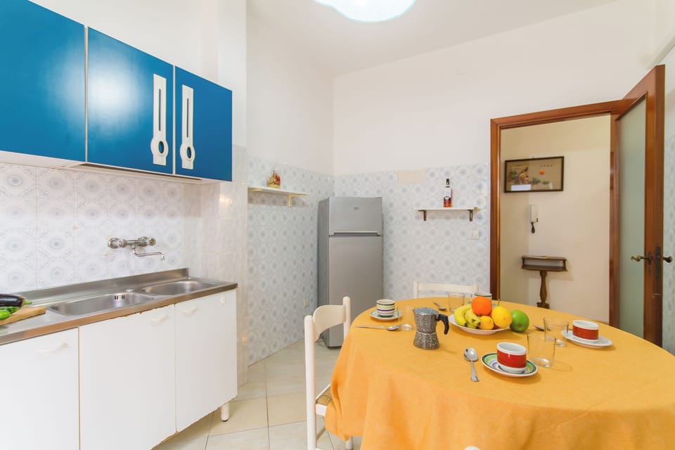 Standard Apartment, 2 Bedrooms, 2 Bathrooms (Casa Gallipolina with sea view) | Dining