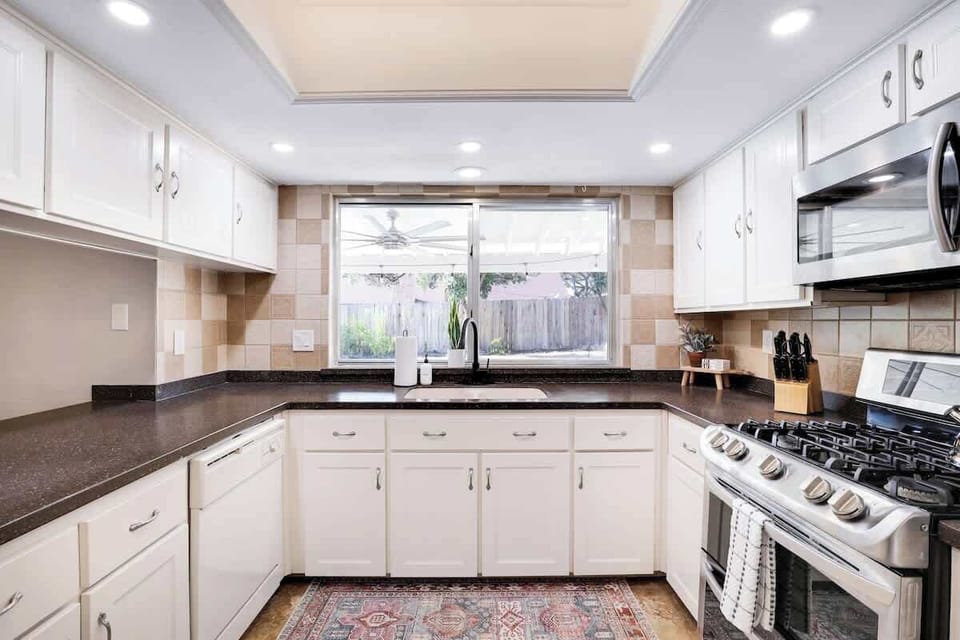Kitchen with view of the pool