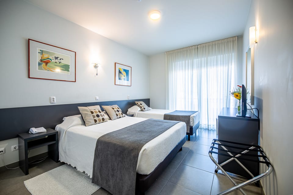 Triple Room | Minibar, soundproofing, free WiFi, bed sheets