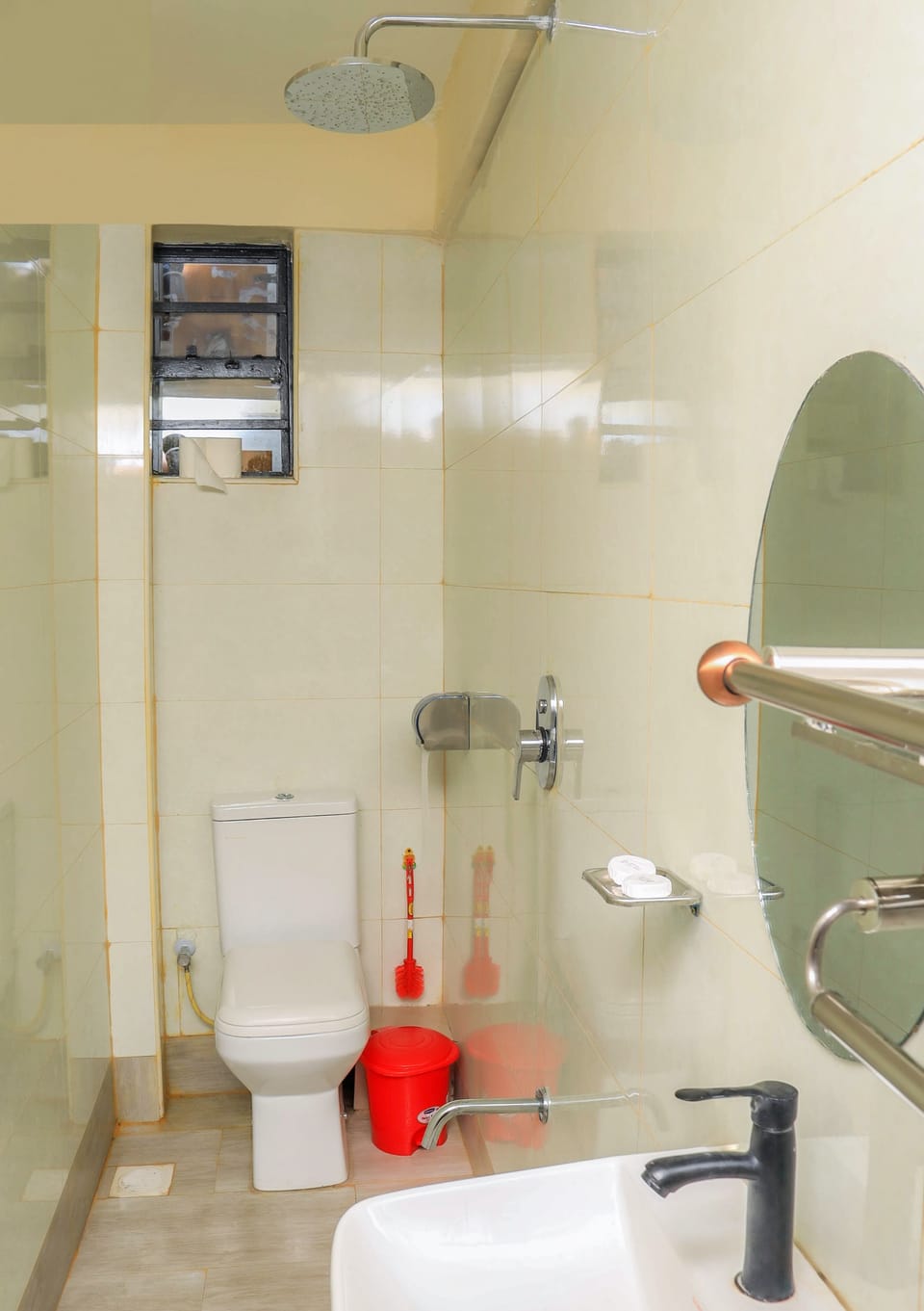 Shower, towels