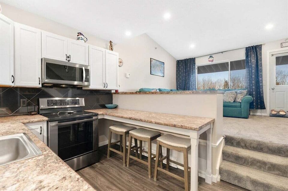 Kitchen/dining area