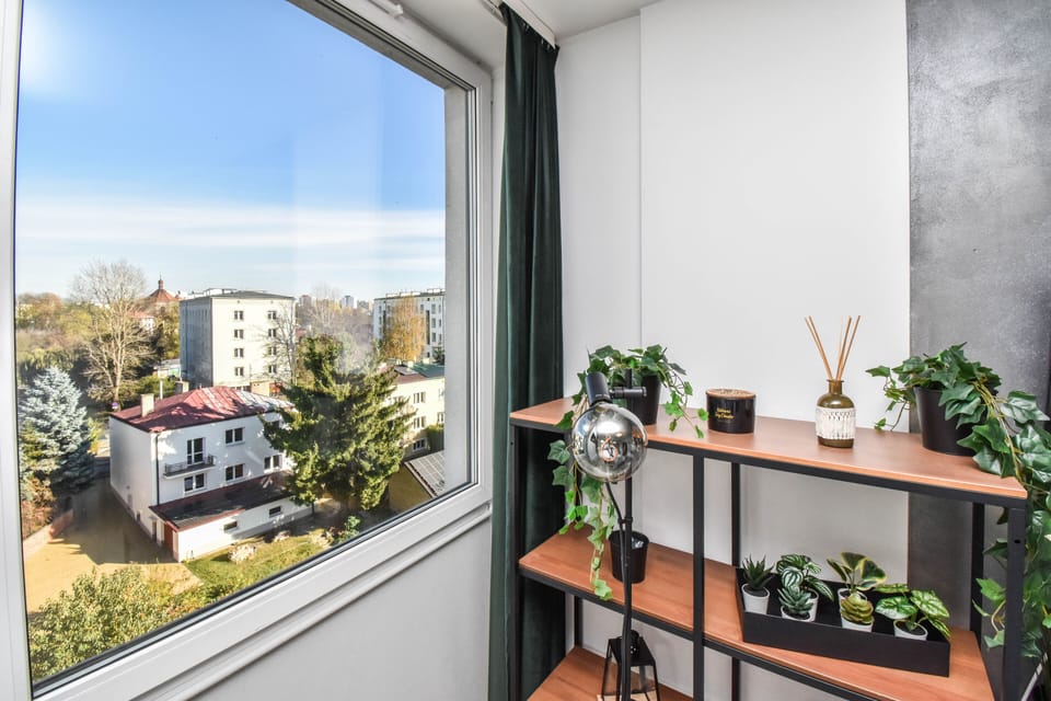 Studio Suite | Desk, iron/ironing board, free WiFi, bed sheets