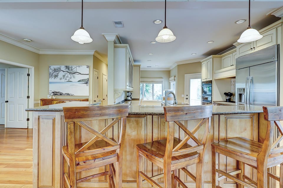 5 Long Boat - Kitchen (2nd Floor)