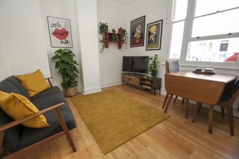 Classic Apartment, Non Smoking | Living area