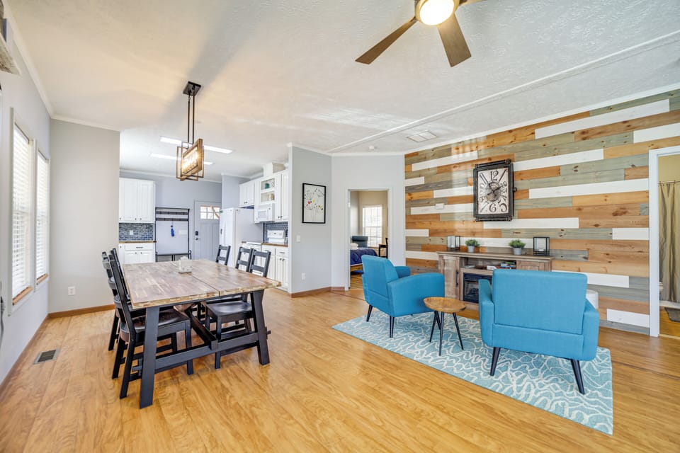House (2 Bedrooms) | Interior