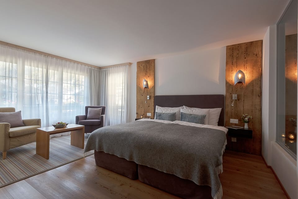 Alpine Junior Suite Matterhorn | Hypo-allergenic bedding, down comforters, minibar, in-room safe
