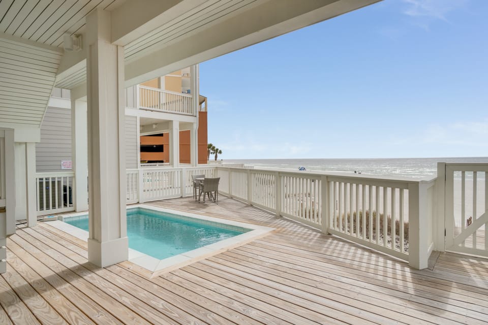 Private pool
