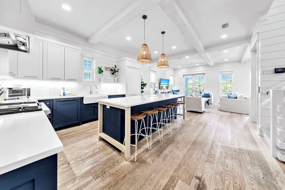 Kitchen with eat-in bar seating