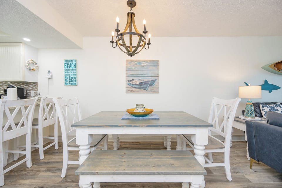 Ocean House 2202-15