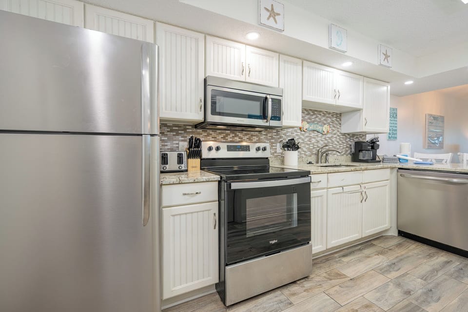 Ocean House 2202-17
