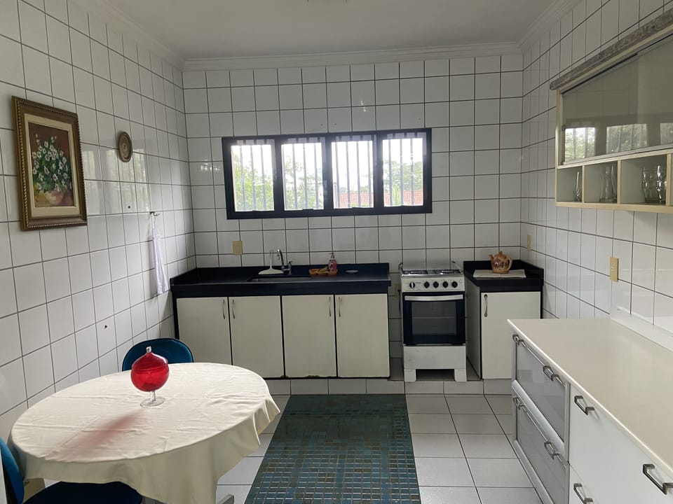 Classic Apartment | Private kitchen | Fridge, microwave, cookware/dishes/utensils