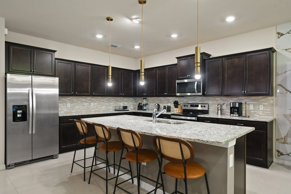 House, Multiple Beds, Pool Access, Pool View (3067MD WIR) | Private kitchen | Coffee/tea maker, electric kettle