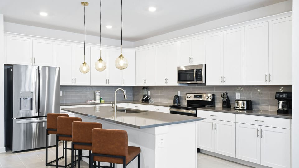 House, Multiple Beds, Pool Access, Pool View (8927TW CG) | Private kitchen | Coffee/tea maker, electric kettle