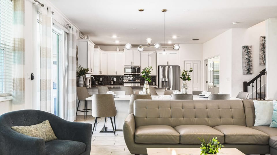 House, Multiple Beds, Pool Access, Pool View (2916SS_W 20230901 SL) | Interior