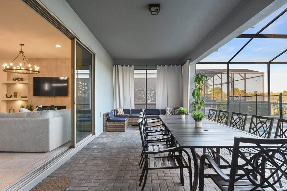 House, Multiple Beds, Pool Access, Pool View (2321LD WAW) | Dining