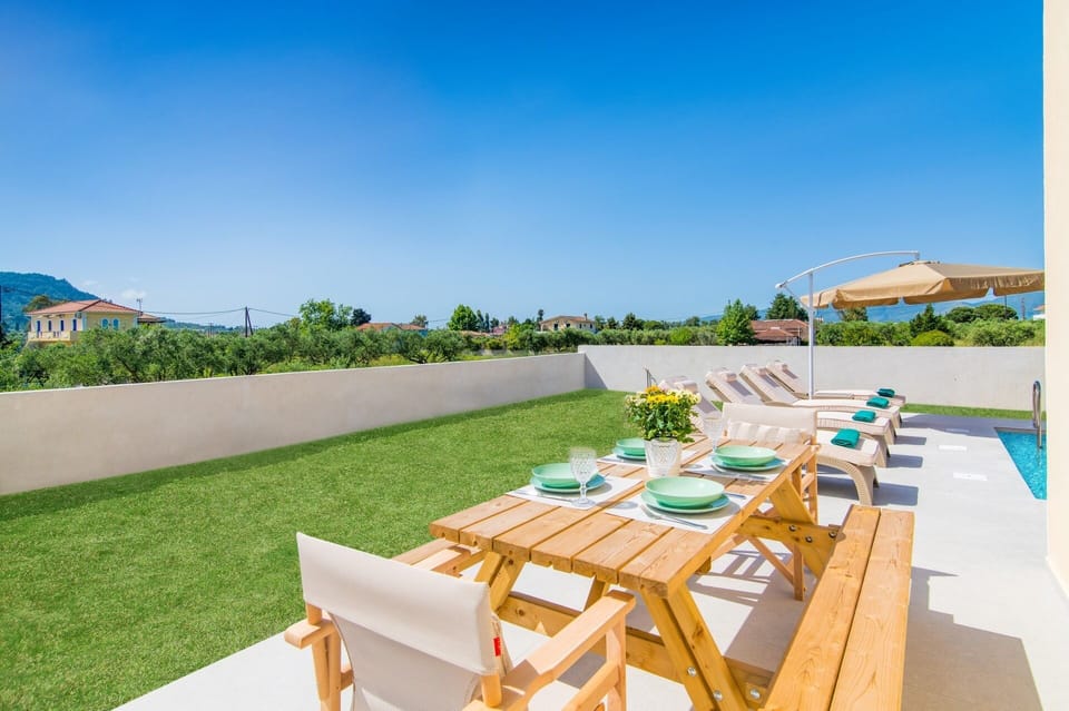 Villa Acro image