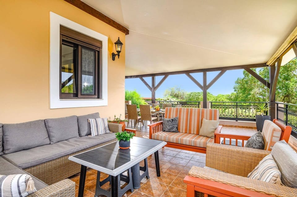 Villa Alnika Azalea image