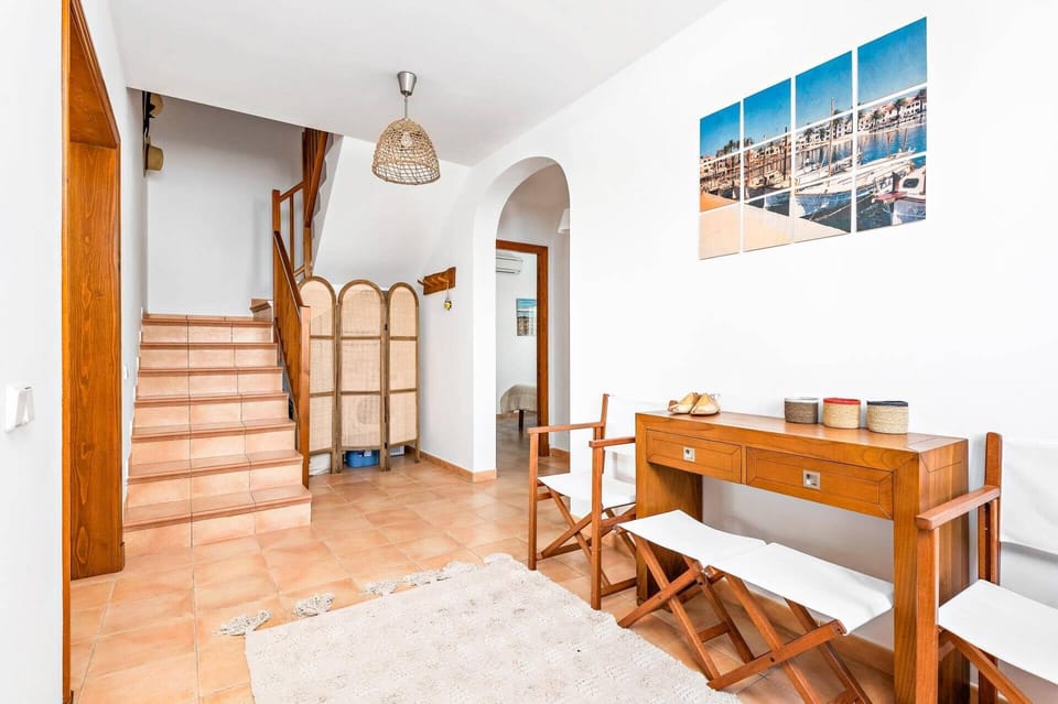 Villa Anchorage image