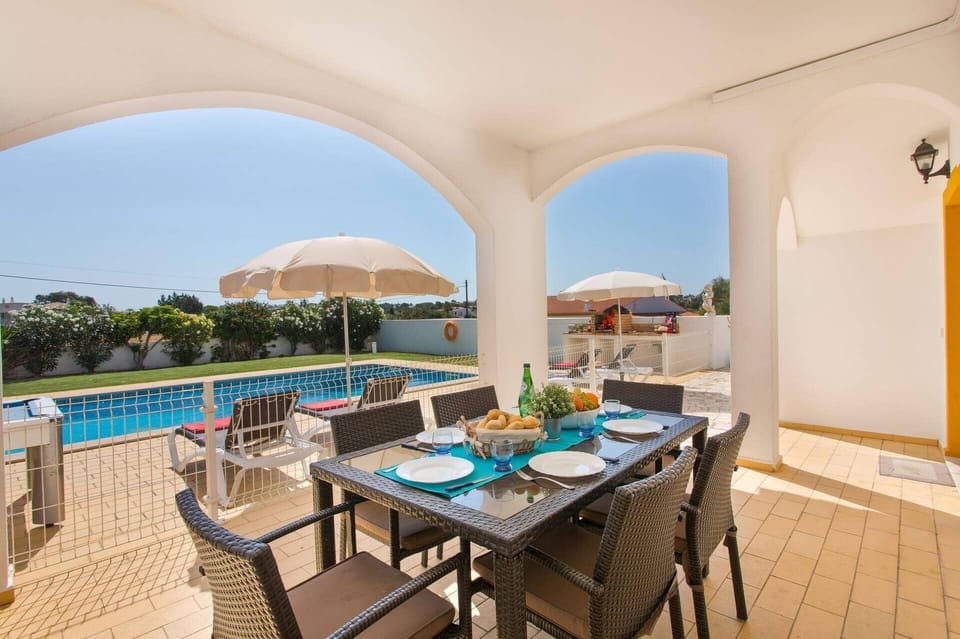 Villa Carlos image