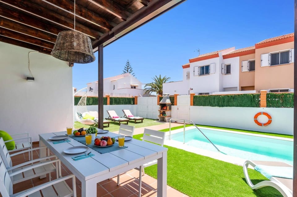 Villa Enrique image