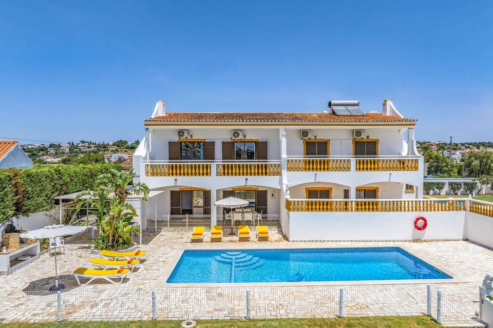 Villa Luis Gale image