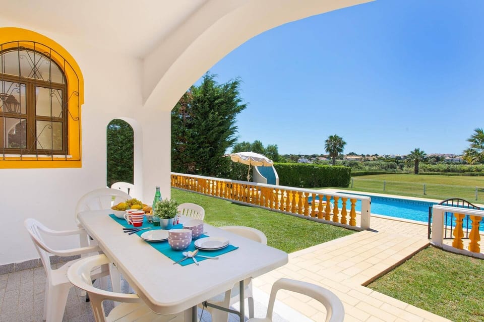 Villa Lurdes image