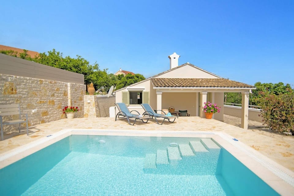 Villa Petroula image