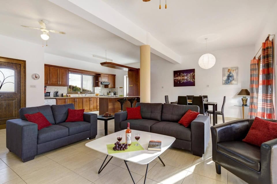 Villa Phoebe image