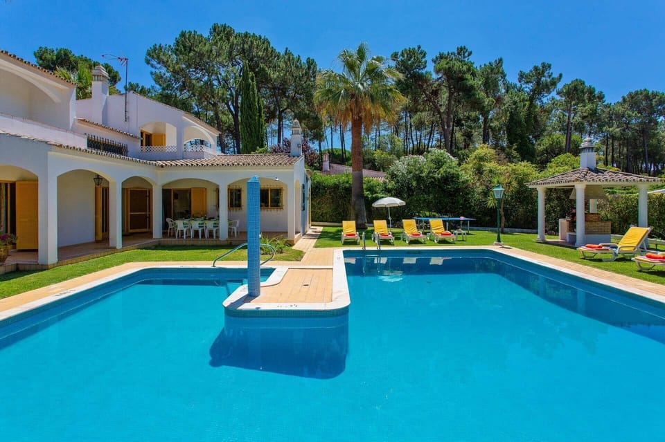 Villa Miralago image
