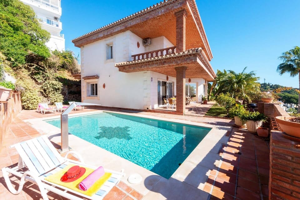 Villa Mirasol image