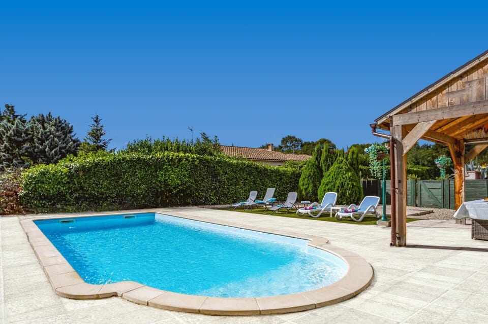Villa De L'Ormeau image