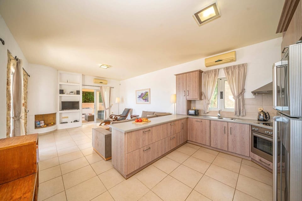 Villa Estiasi image