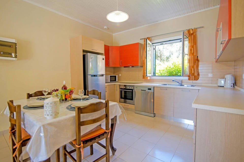 Villa Maria's Beach House image