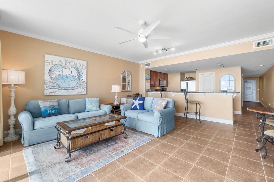 Living Room With Gorgeous Views & Queen Sleeper Sofa