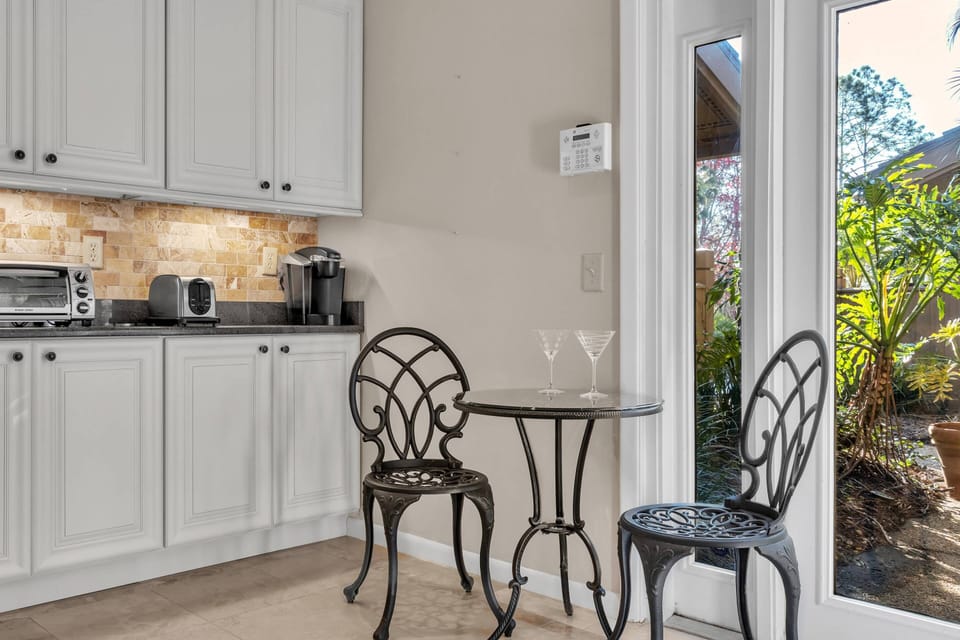 Casual seating for two to keep the cook company!