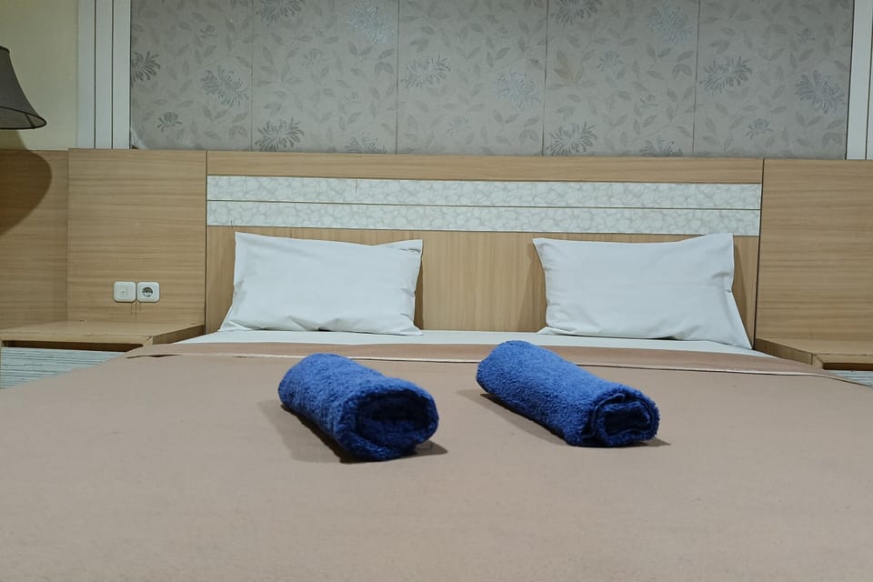 Deluxe Double Room | WiFi (free), bed sheets